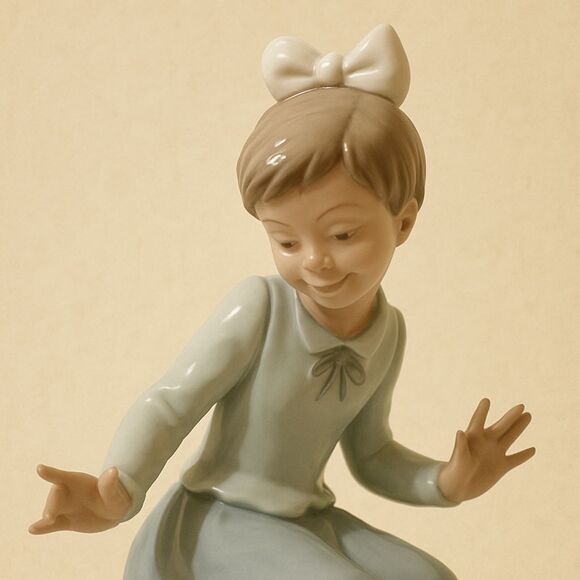 Nao by Lladro – “Let’s Rest” Item #1091 – Retired - Picture 6 of 7